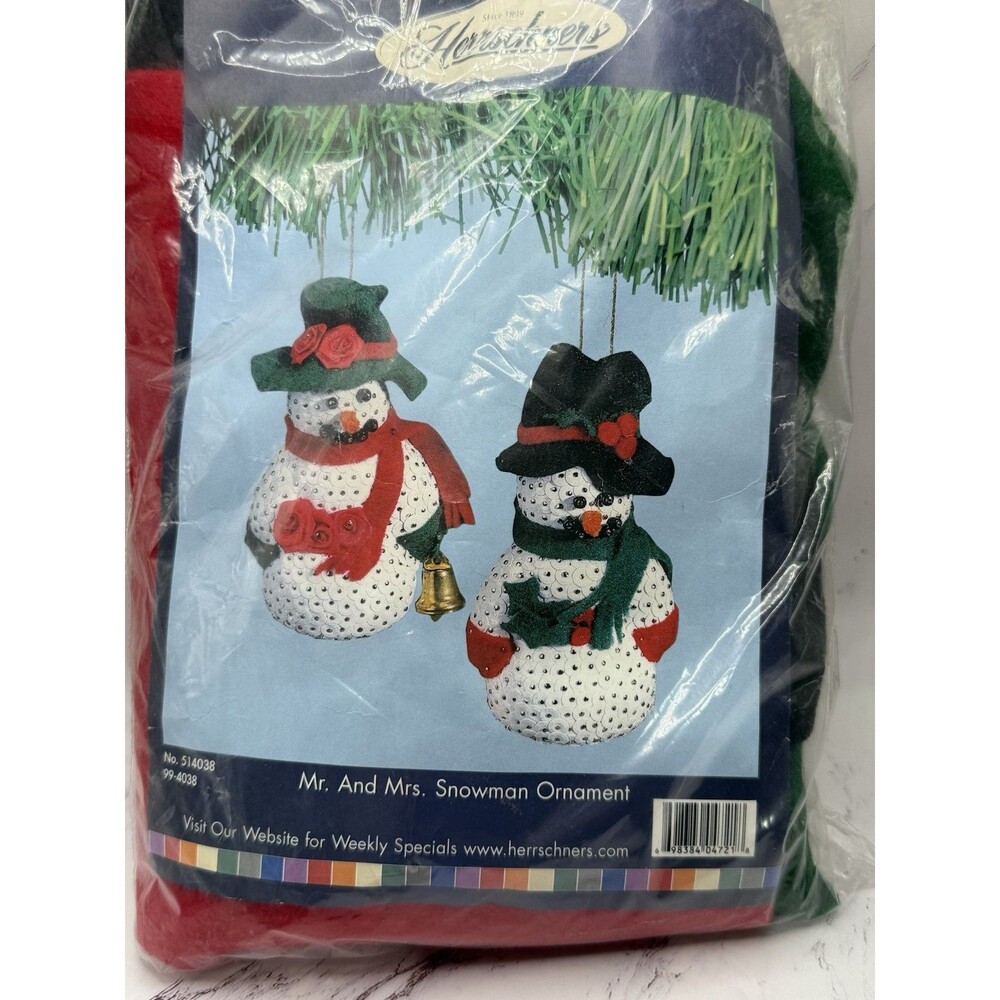 Herrschners Mr. And Mrs. Snowman Ornament Kit With Felt